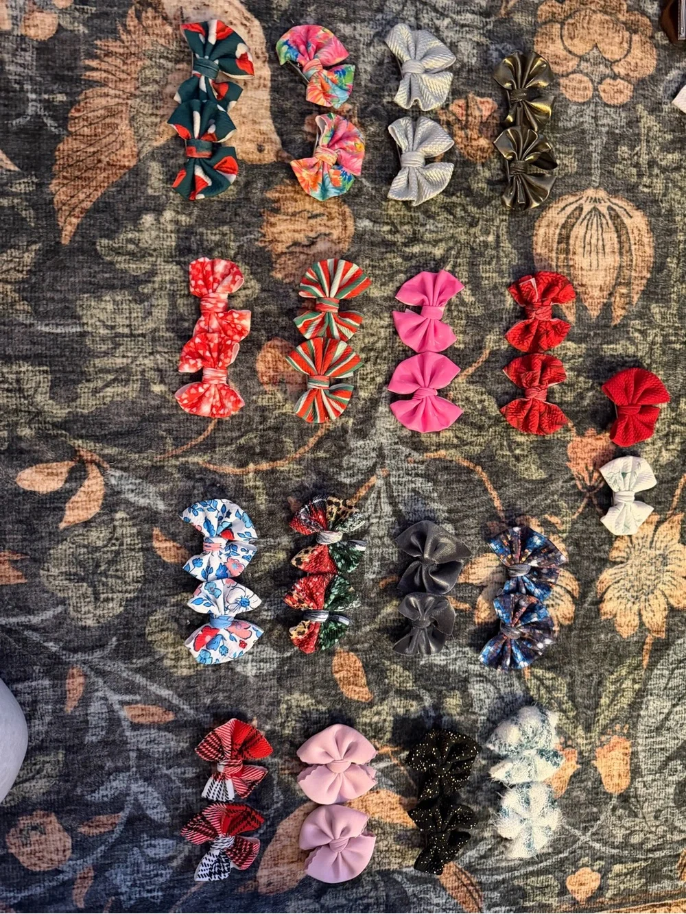 96 Kids Hair Bows - Multicolor/Prints